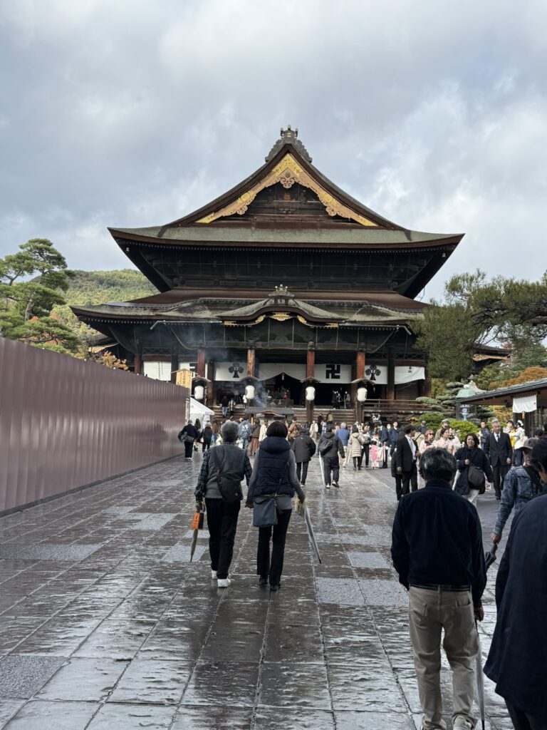 善光寺の歴史に触れる旅｜善光寺東海別院 授与所・外構工事 | so-ya