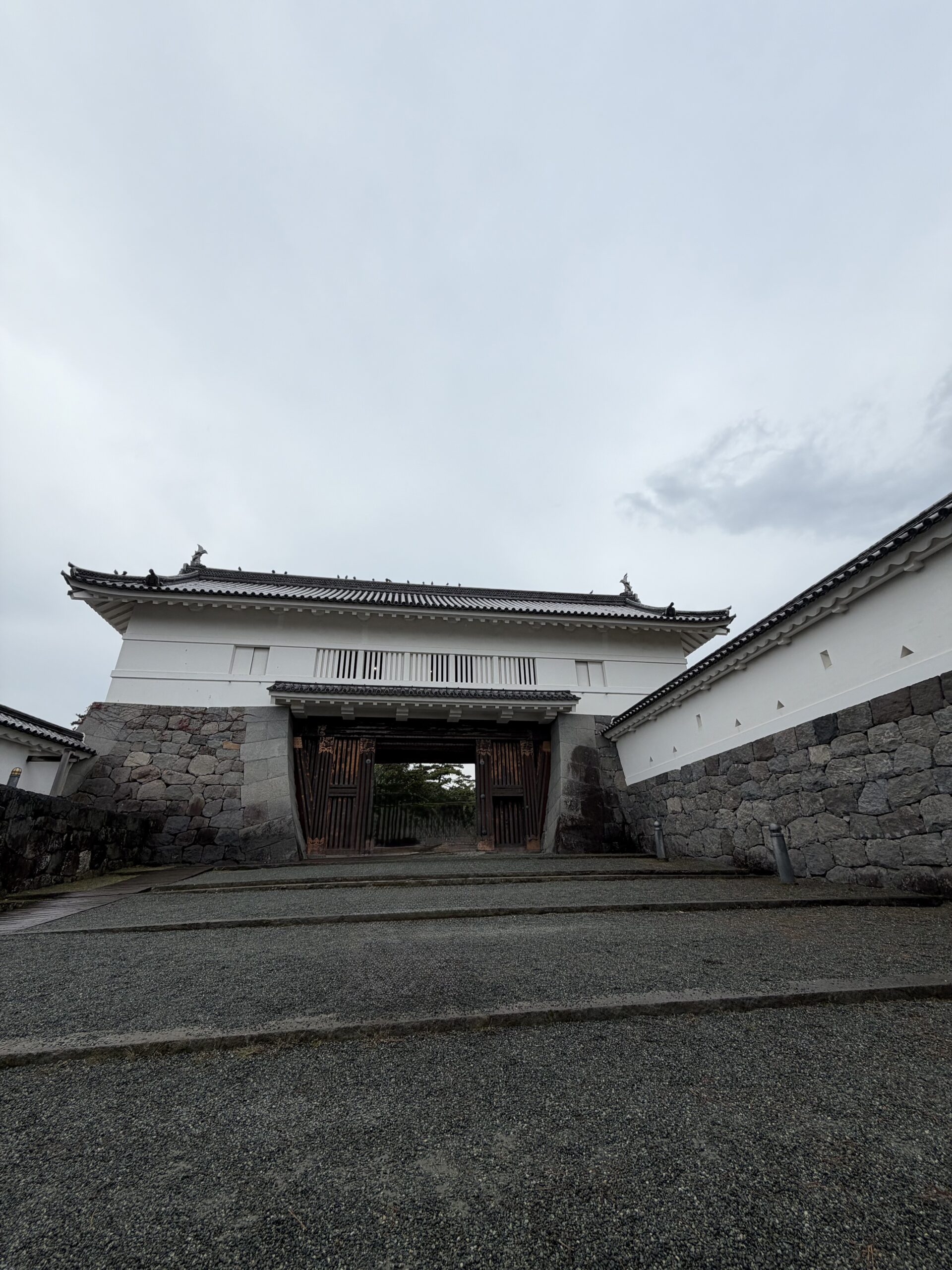 手斧（ちょうな）と名栗（なぐり）｜小田原城で見つけた手仕事の原点